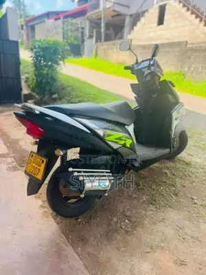 Yamaha Ray Zr 2018 Motorbike (Used)