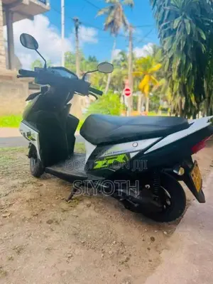 Yamaha Ray Zr 2018 Motorbike (Used)