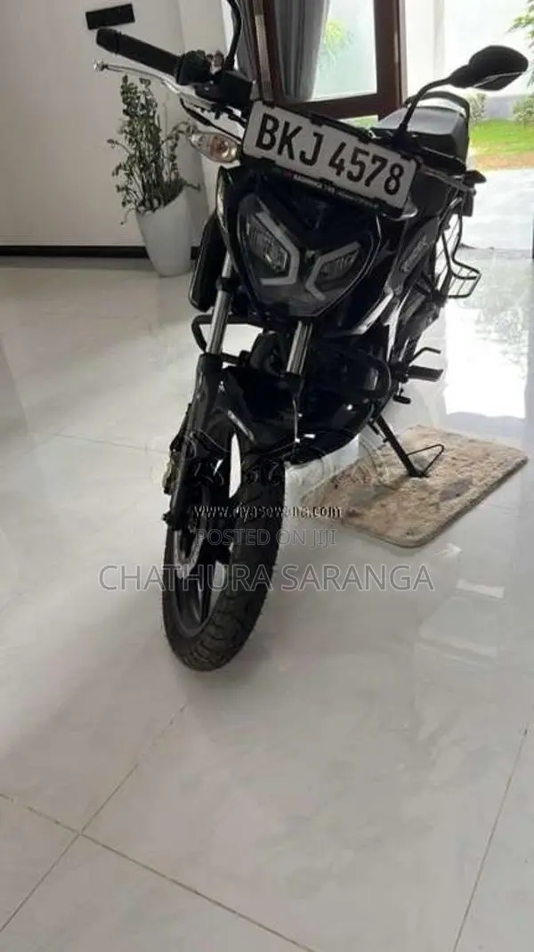 TVS Raider 2025 Motorbike (Used)