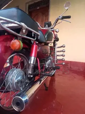 Honda CD 125 Tiwn 1984 Motorbike (Used)