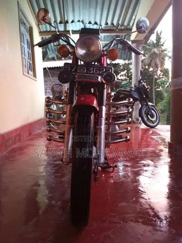 Honda CD 125 Tiwn 1984 Motorbike (Used)
