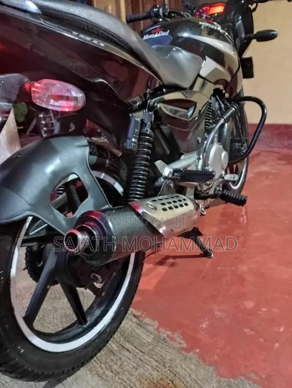 Bajaj Pulsar 2006 Motorbike (Used)