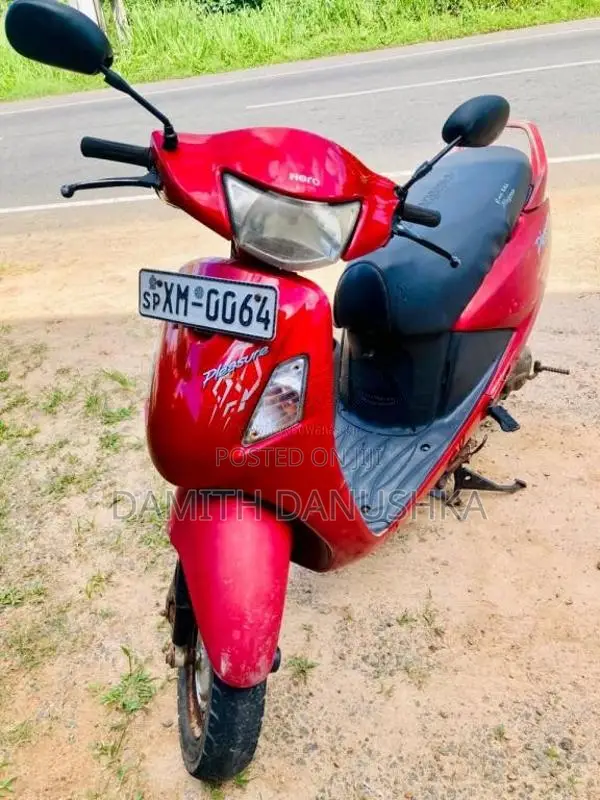 Hero Pleasure 2012 Motorbike (Used)