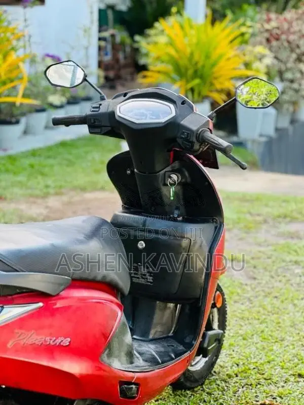 Hero Pleasure 2015 Motorbike (Used)