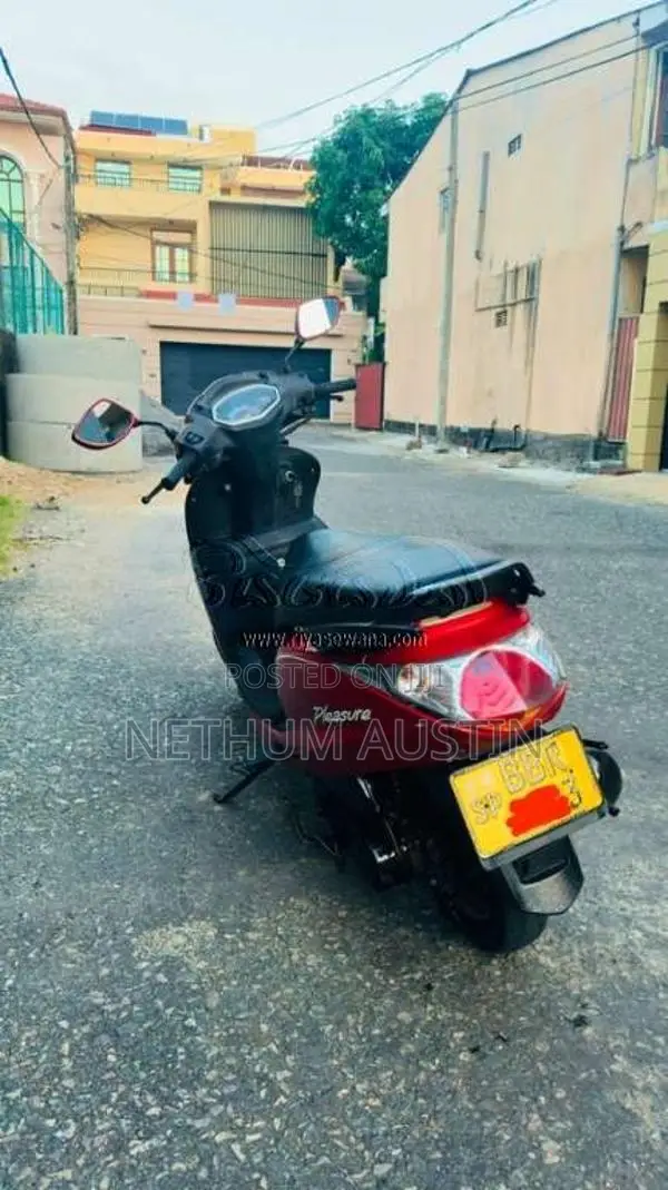 Hero Pleasure 2015 Motorbike (Used)
