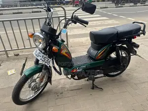 TVS XL 100 Heavy Duty 2025 Motorbike (Used)