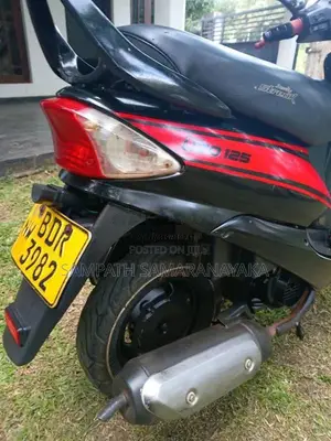Mahindra UZO125 2016 Motorbike (Used)