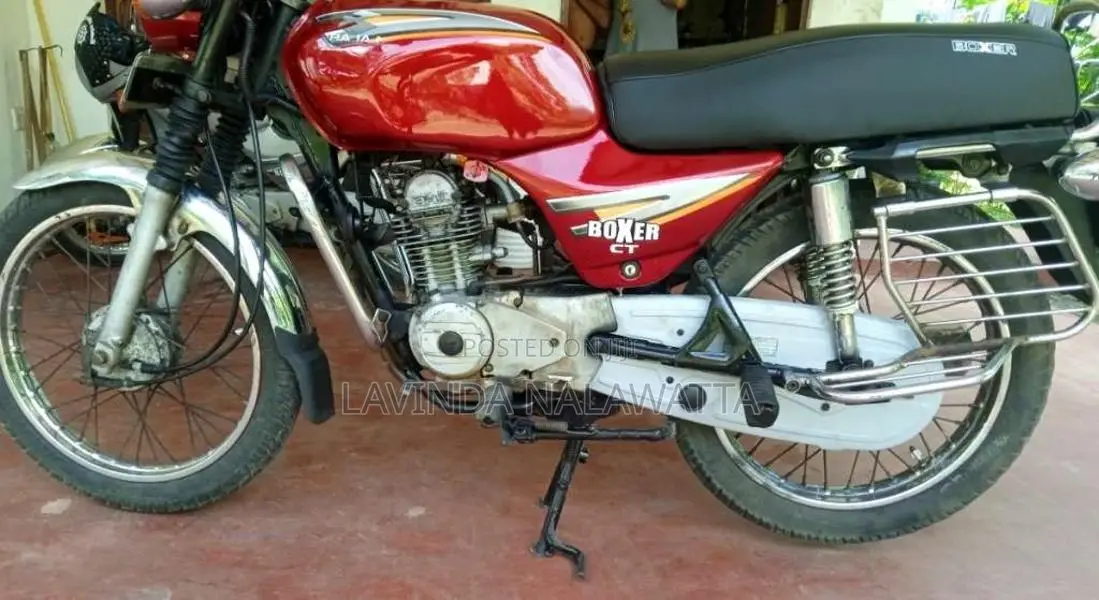 Bajaj Boxer 2004 motorcycle (Used)