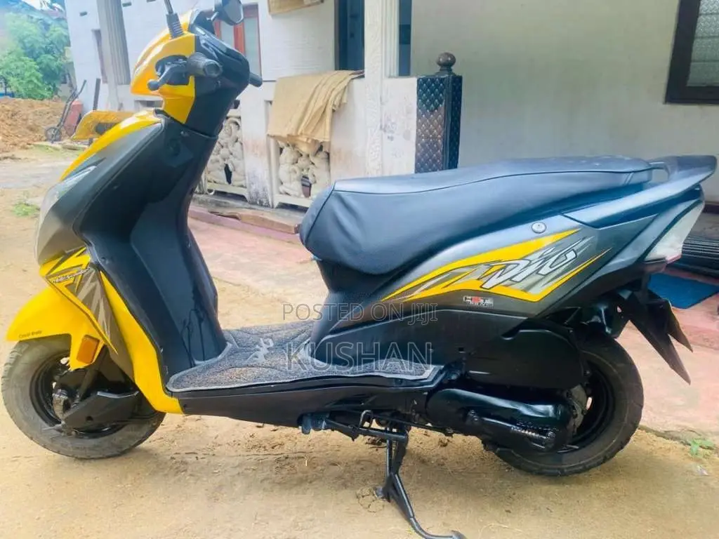 Honda Dio 2017 motorcycle (Used)