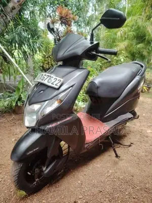 Honda Dio 2013 Motorbike (Used)