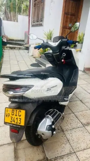 Suzuki BURGMAN 2019 Motorbike (Used)
