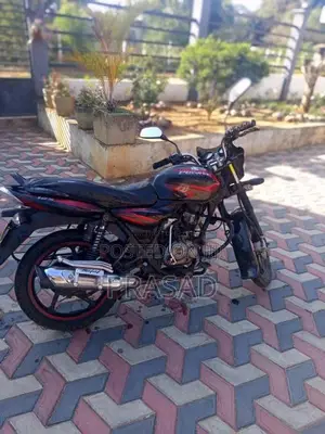 Bajaj Discover 2013 Motorbike (Used)