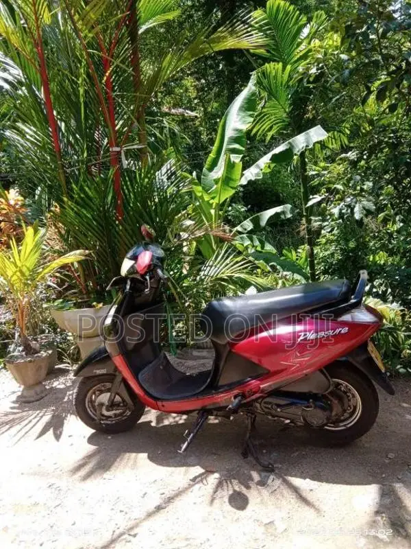 Hero Pleasure 2010 Motorbike (Used)