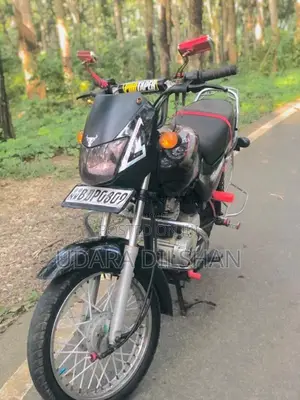 Bajaj CT-100 2015 Motorbike (Used)