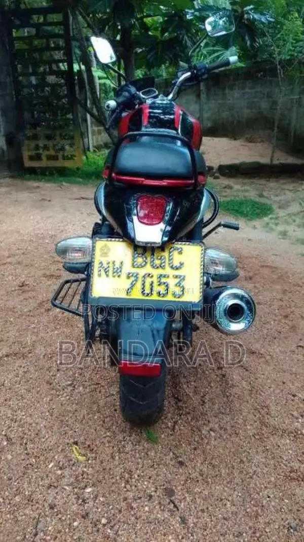 Bajaj V 15 2018 Motorbike (Used)