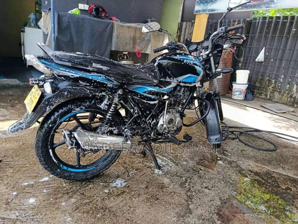 Bajaj Discover 100 2010 Motorbike (Used)