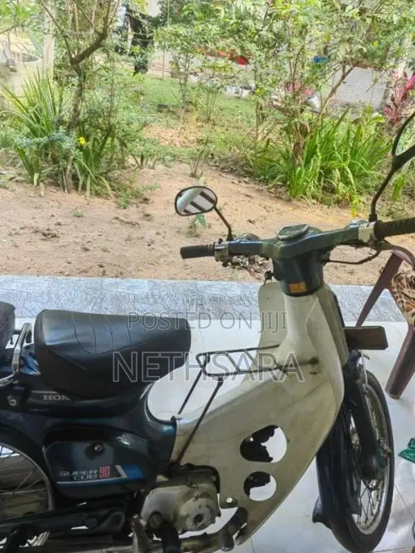 Honda Super Cub 2003 motorcycle (Used)