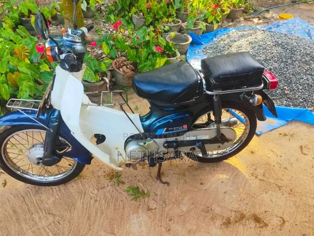 Honda Super Cub 2003 motorcycle (Used)