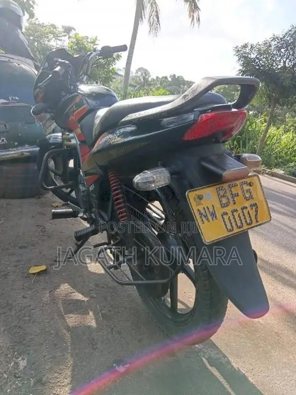 Mahindra Centuro 2017 Motorbike (Used)