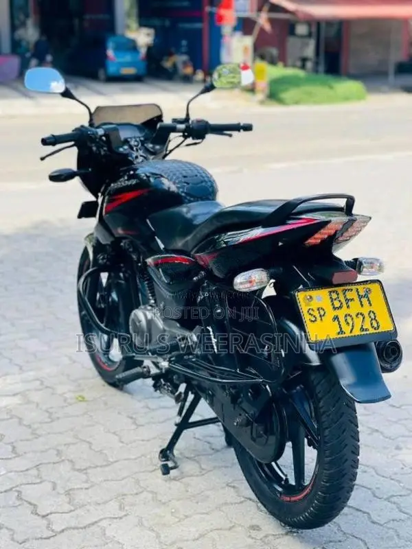 Bajaj Pulsar 150 2017 Motorbike (Used)