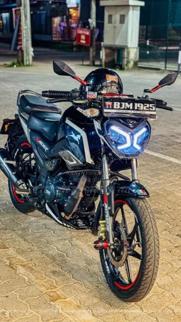 TVS Raider 2024 Motorbike (Used)