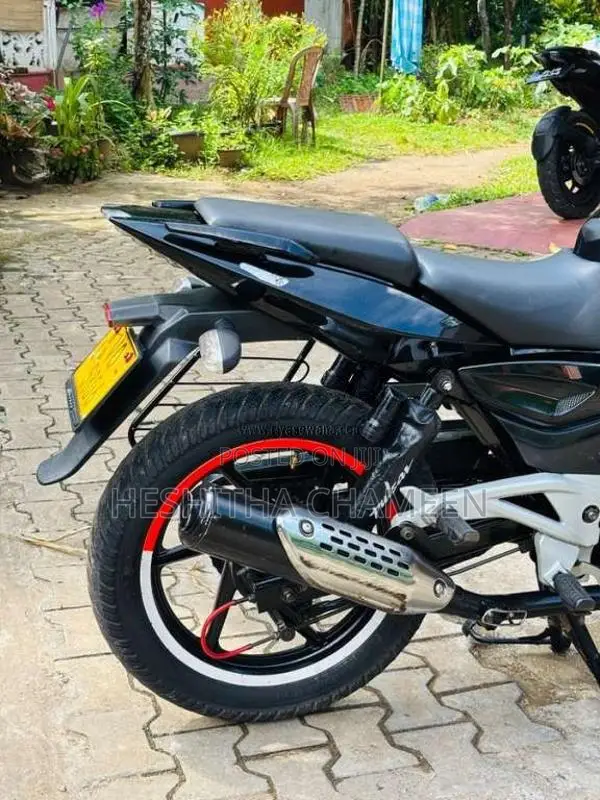 Bajaj Pulsar 180 2010 Motorbike (Used)