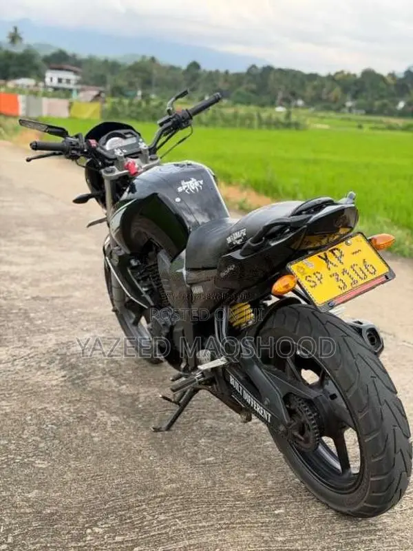 Yamaha FZ 2012 Motorbike (Used)