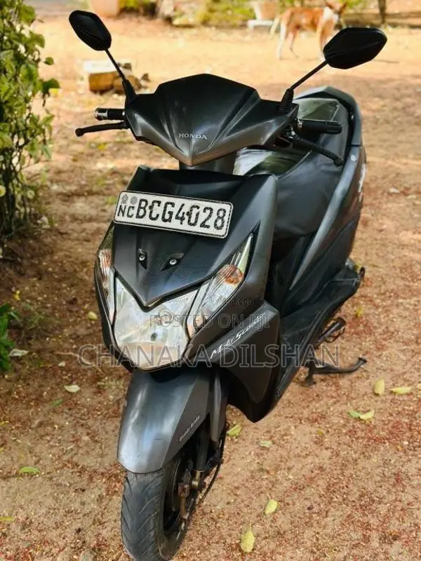 Honda Dio 2015 Motorbike (Used)