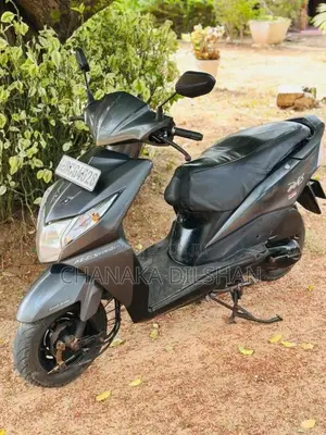 Honda Dio 2015 Motorbike (Used)