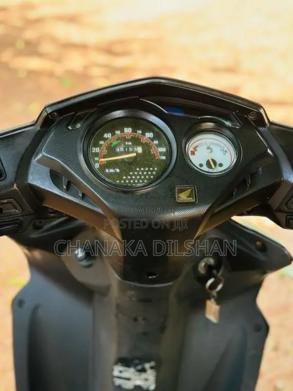 Honda Dio 2015 Motorbike (Used)