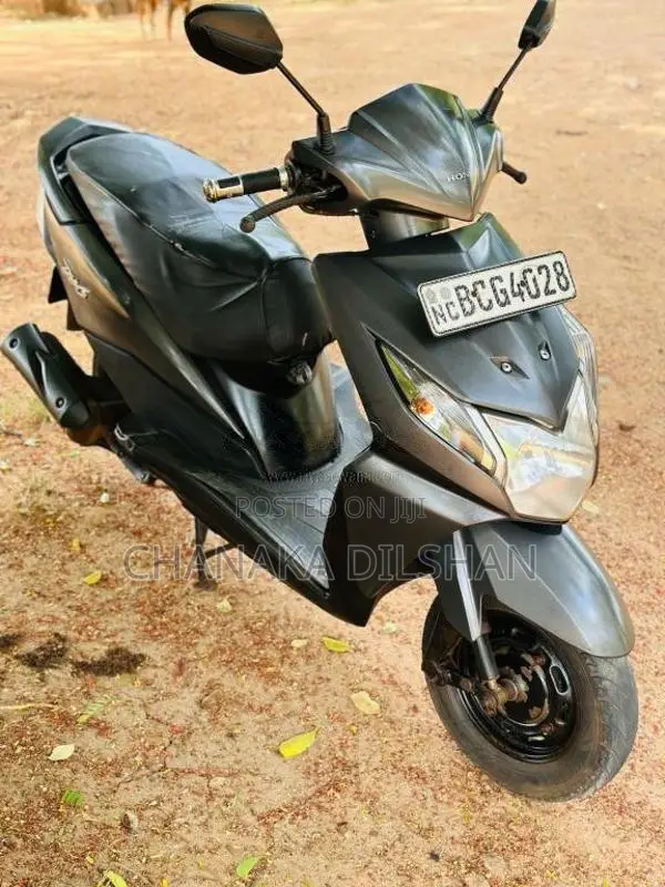 Honda Dio 2015 Motorbike (Used)