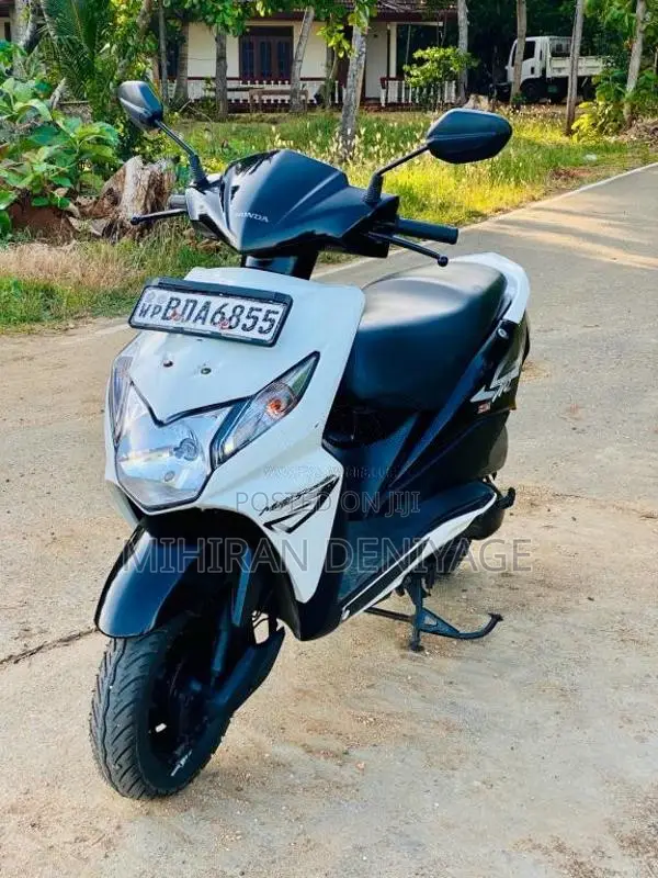 Honda Dio 2015 Motorbike (Used)
