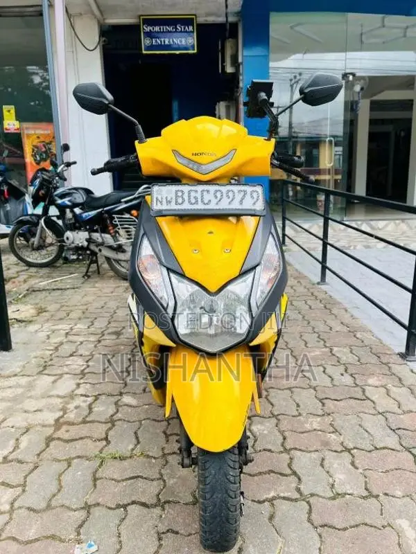Honda Dio 2018 Motorbike (Used)