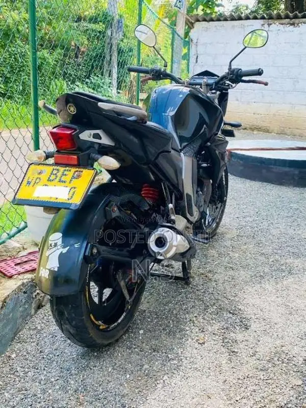 Yamaha FZ 2016 Motorbike (Used)