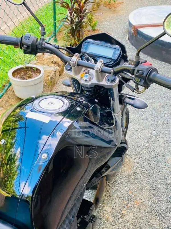 Yamaha FZ 2016 Motorbike (Used)