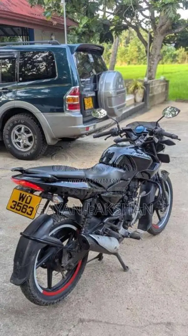 Bajaj Pulsar 2011 Motorbike (Used)