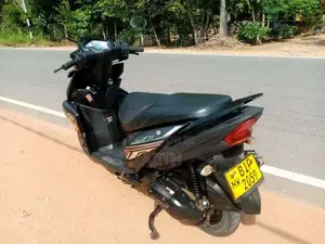 Yamaha RAY Zr 2019 Motorbike (Used)