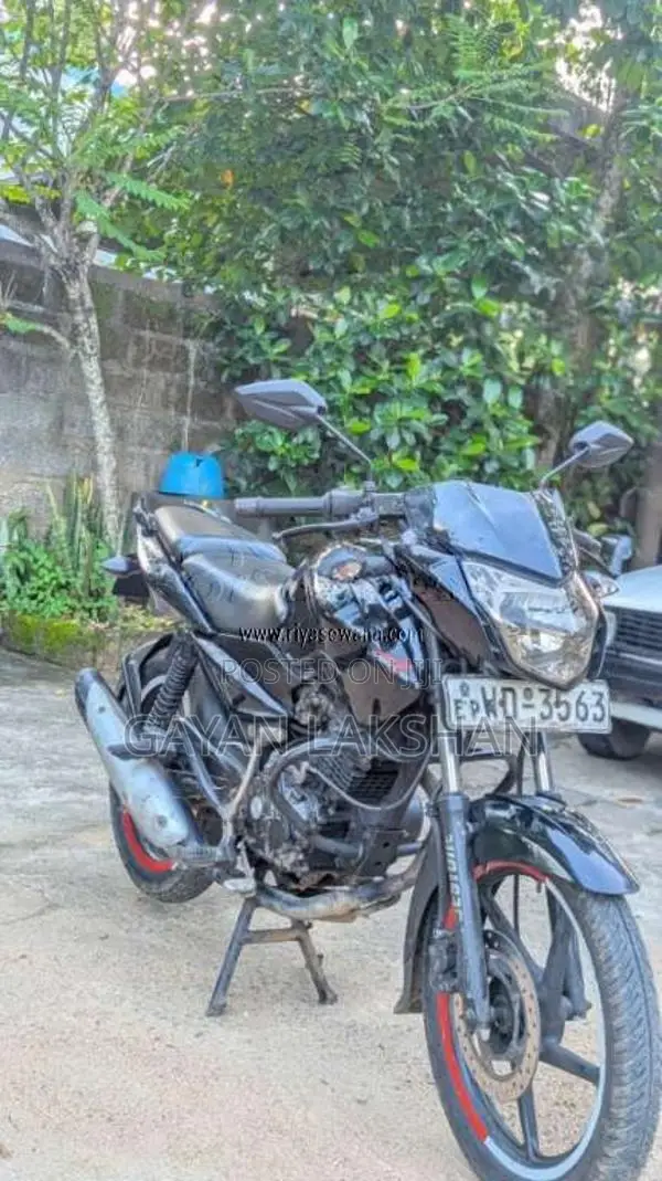 Bajaj Pulsar 2011 Motorbike (Used)