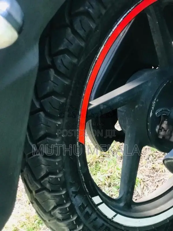 Bajaj Discover 2011 Motorbike (Used)
