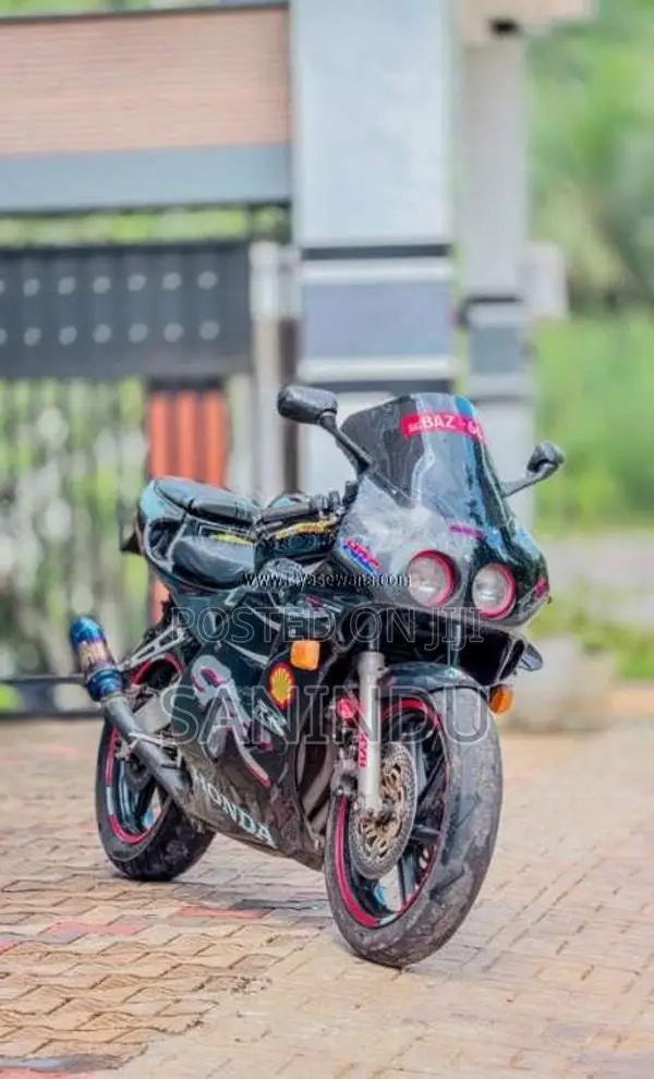 Honda CBR 1996 Motorbike (Used)