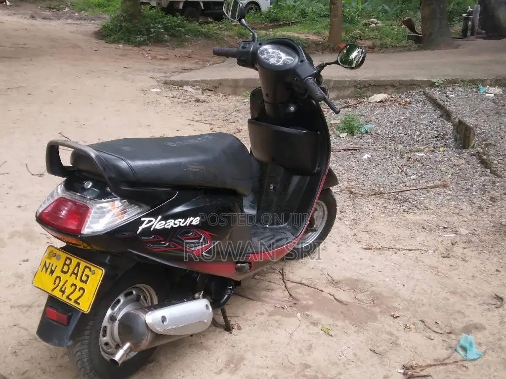Hero Pleasure 2013 Motorbike (Used)