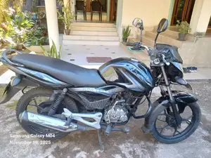Bajaj Discover 2015 Motorbike (Used)