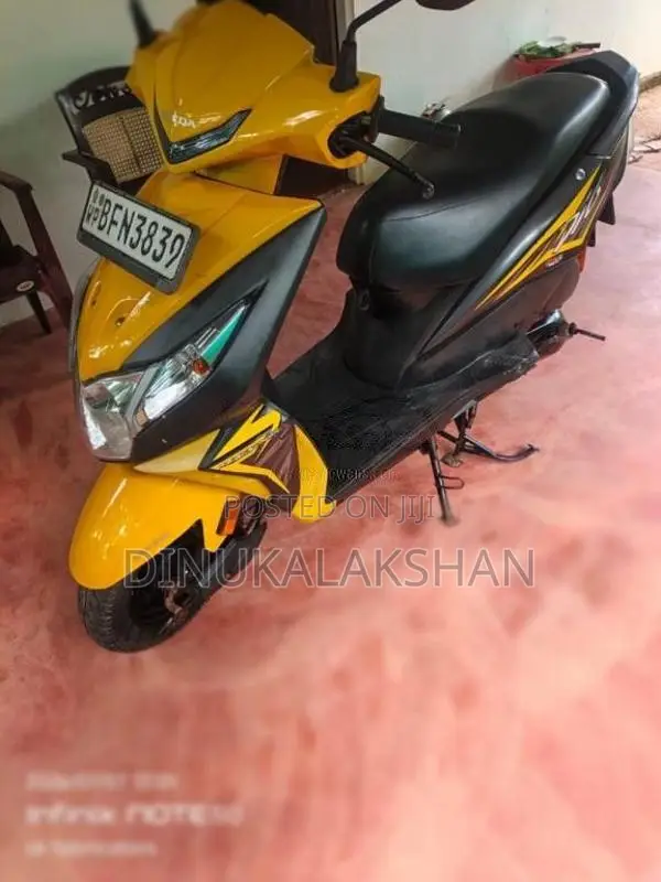 Honda Dio 2017 Motorbike (Used)