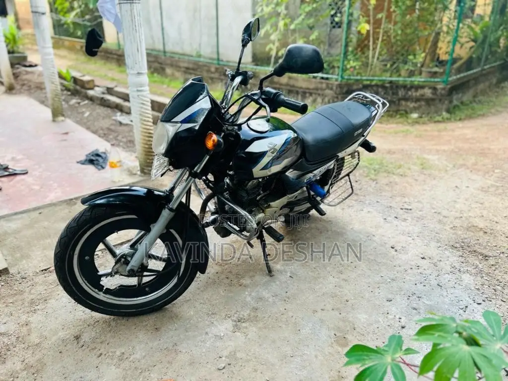 Bajaj CT-100 2010 Motorbike (Used)