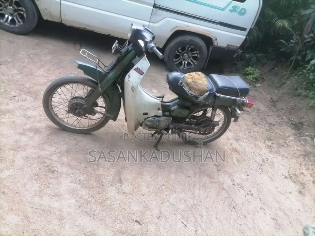 Yamaha Mate 1999 Motorbike (Used)