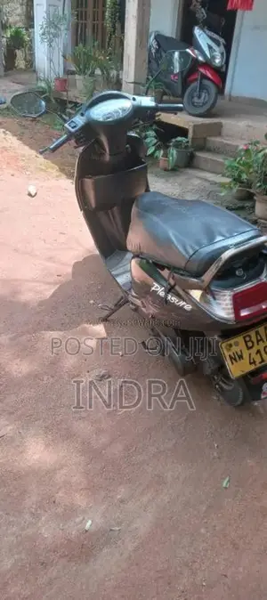 Hero Pleasure 2013 Motorbike (Used)