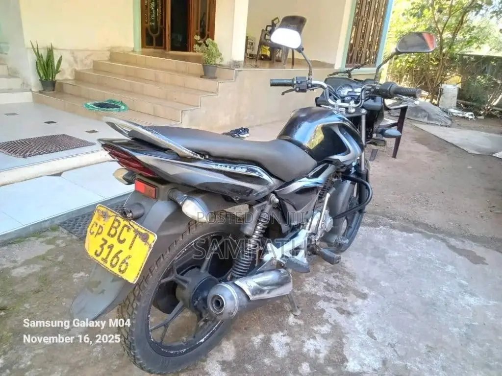 Bajaj Discover 2015 Motorbike (Used)
