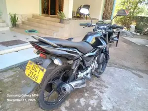 Bajaj Discover 2015 Motorbike (Used)