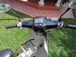 Honda Super Cub 1996 Motorbike (Used)