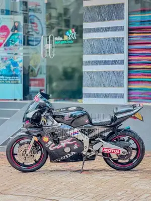 Honda CBR 1996 Motorbike (Used)